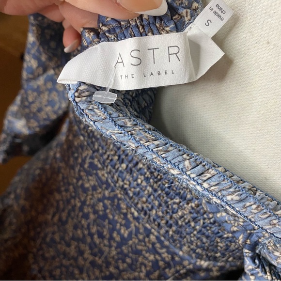 ASTR the label size small floral dress - Picture 7 of 10